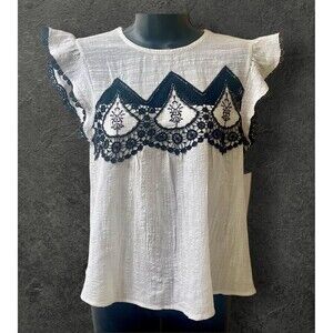 NWT Goodnight Macaroon Womens Round Neck Butterfly Sleeve Embroidered Blouse Sm